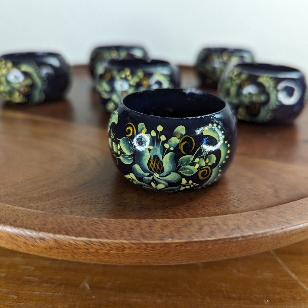 6 Vintage Hand Painted Wooden Napkin Rings Cobalt Blue Cream Lacquer Russian - Picture 3 of 6
